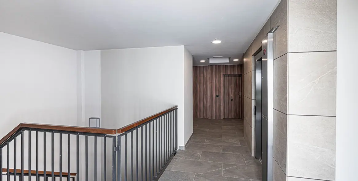 Sale of middle floor apartment in Nueva Andalucía 28