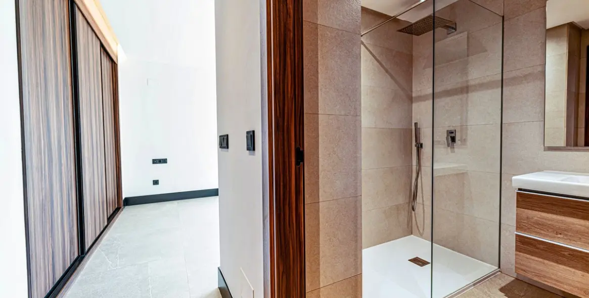 Sale of middle floor apartment in Nueva Andalucía 21