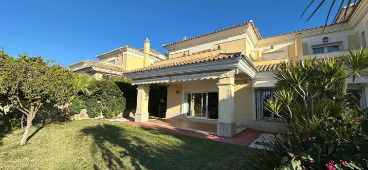 Sale of townhouse in Marbella 0