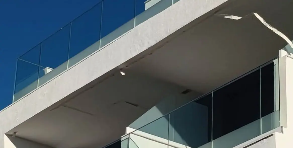 Long-term rent of penthouse in Estepona 2