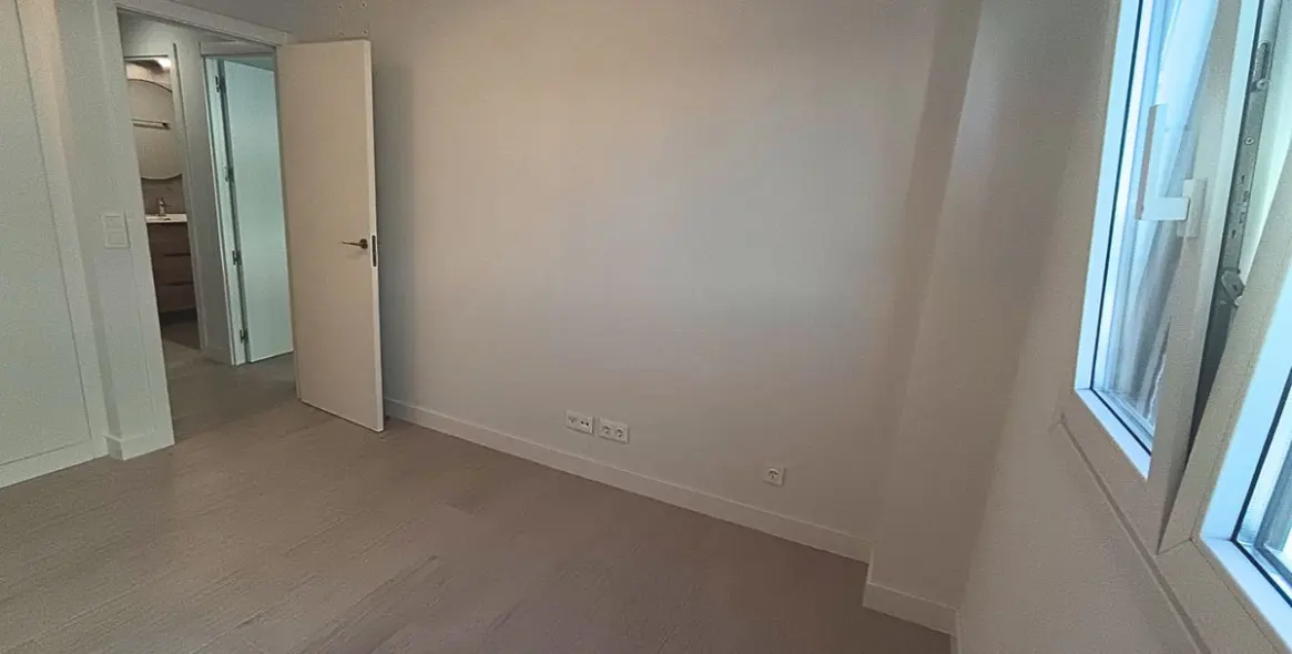 Long-term rent of penthouse in Estepona 17