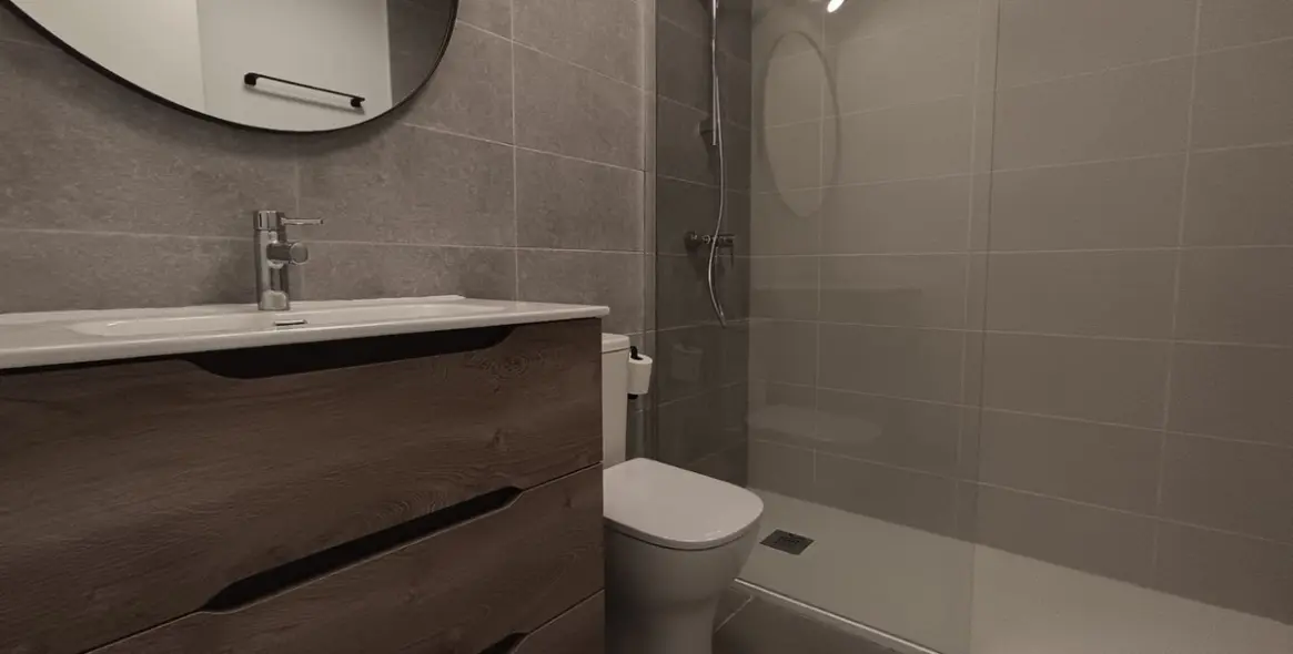 Long-term rent of penthouse in Estepona 19