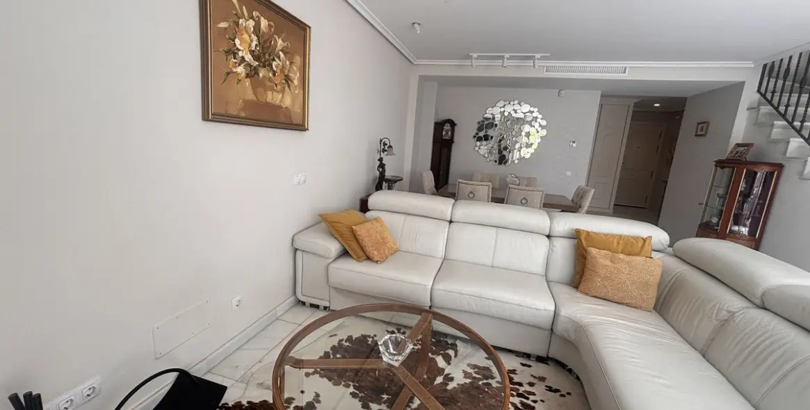 Долгосрочная аренда таунхауса в The Golden Mile 8