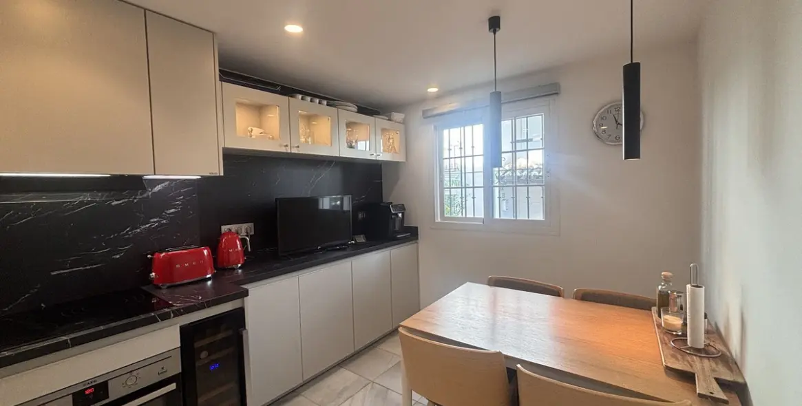 Alquiler a largo plazo de adosado en The Golden Mile 7