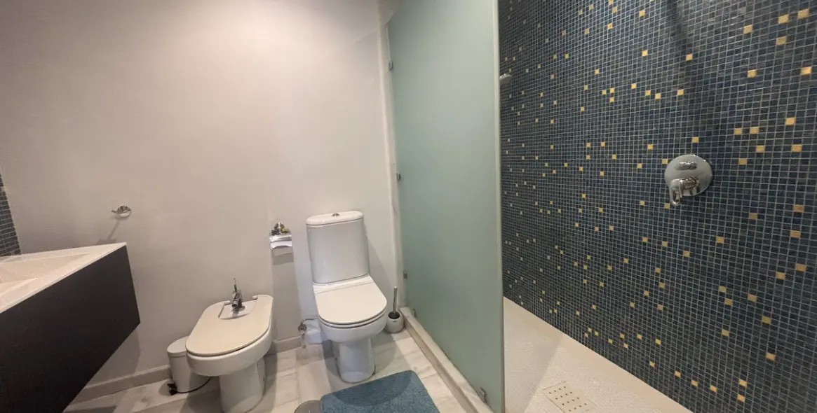 Alquiler a largo plazo de adosado en The Golden Mile 17