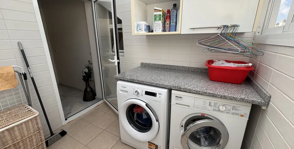 Alquiler a largo plazo de adosado en The Golden Mile 21