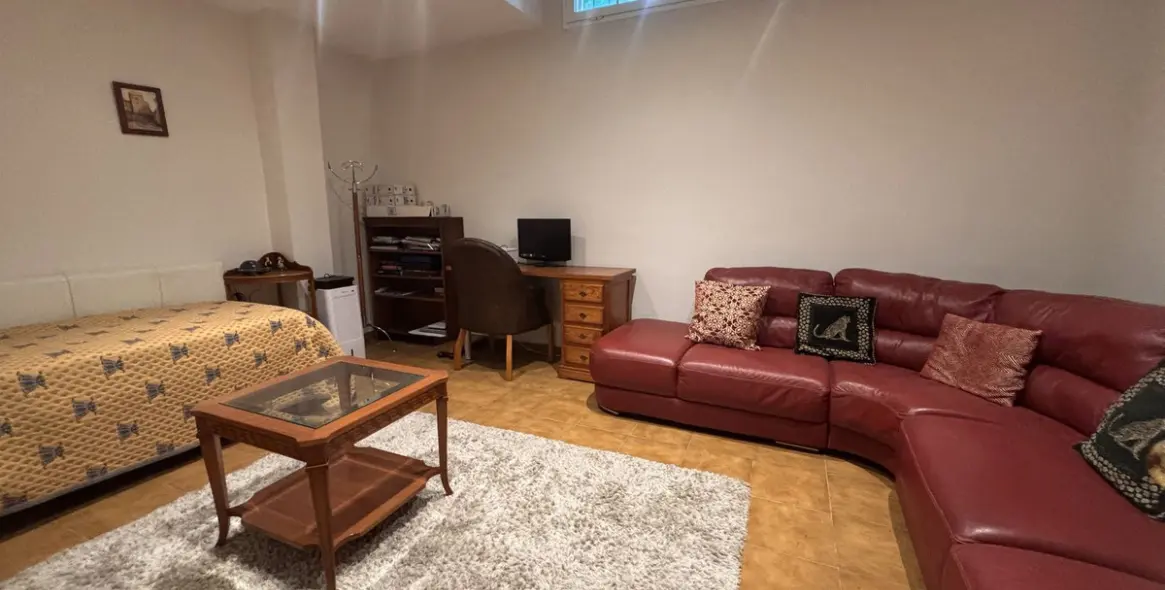 Alquiler a largo plazo de adosado en The Golden Mile 22