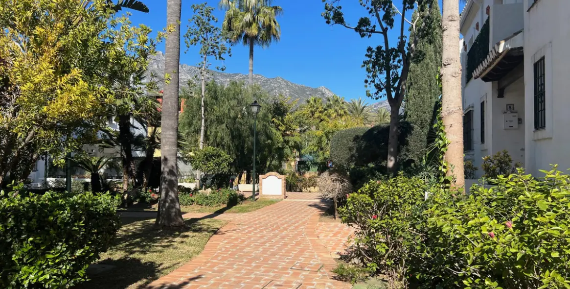 Alquiler a largo plazo de adosado en The Golden Mile 30