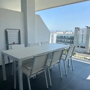 Sale of middle floor apartment in Mijas