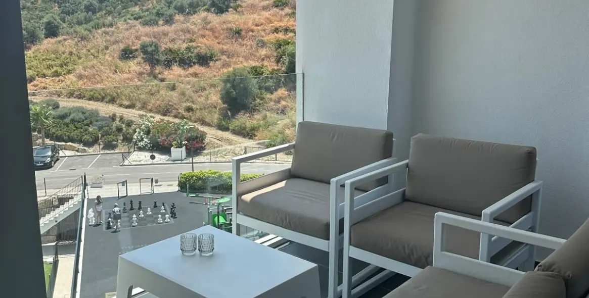 Sale of middle floor apartment in Mijas 8