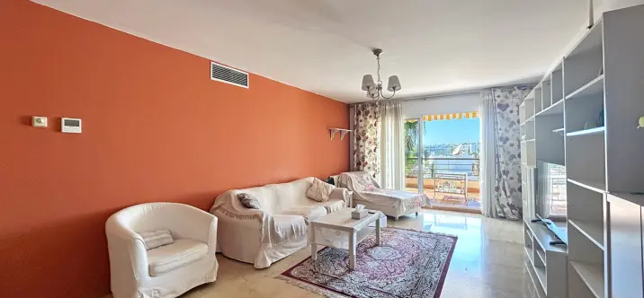 Продажа апартаментов на среднем этаже в San Pedro de Alcántara 3