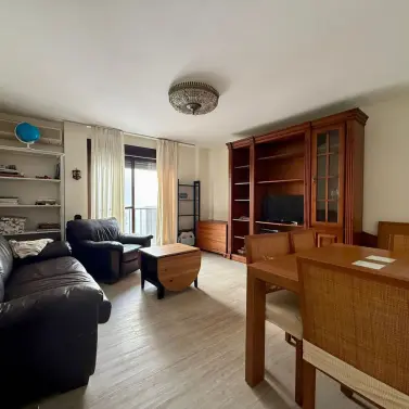 Продажа двухуровневого пентхауса в Estepona