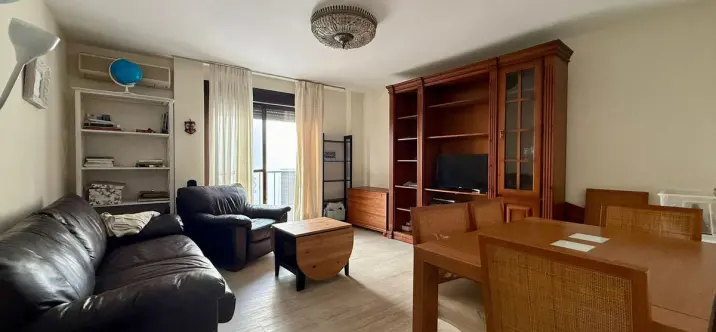 Продажа двухуровневого пентхауса в Estepona 3