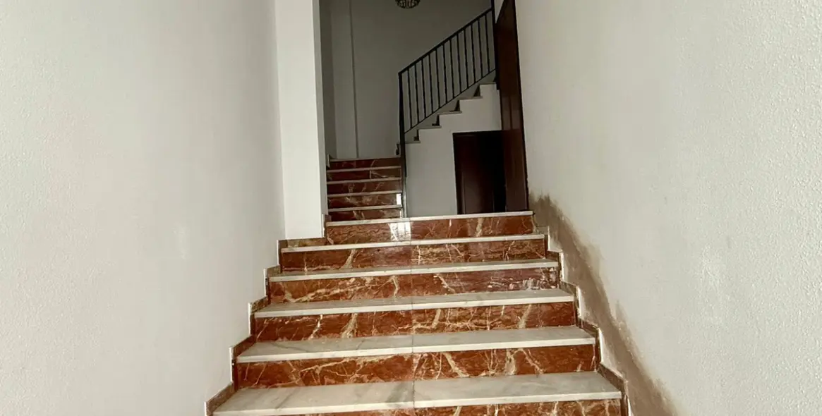 Sale of penthouse duplex in Estepona 9