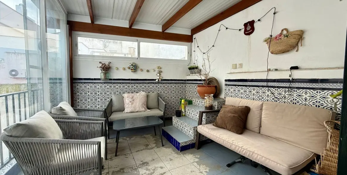 Sale of penthouse duplex in Estepona 10