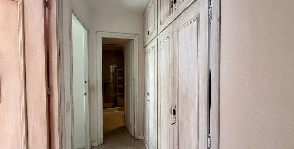 Sale of penthouse duplex in Estepona 11