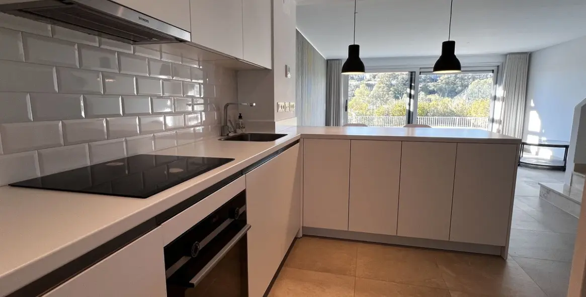 Sale of townhouse in Estepona 4