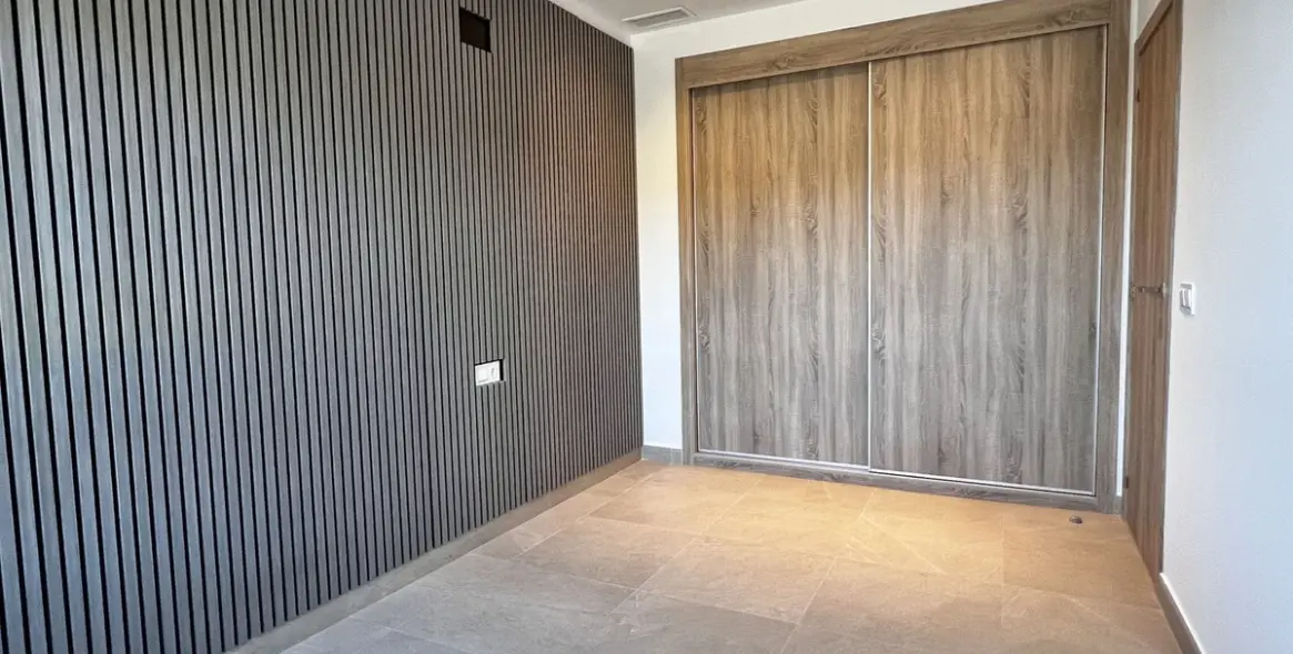 Sale of townhouse in Estepona 17