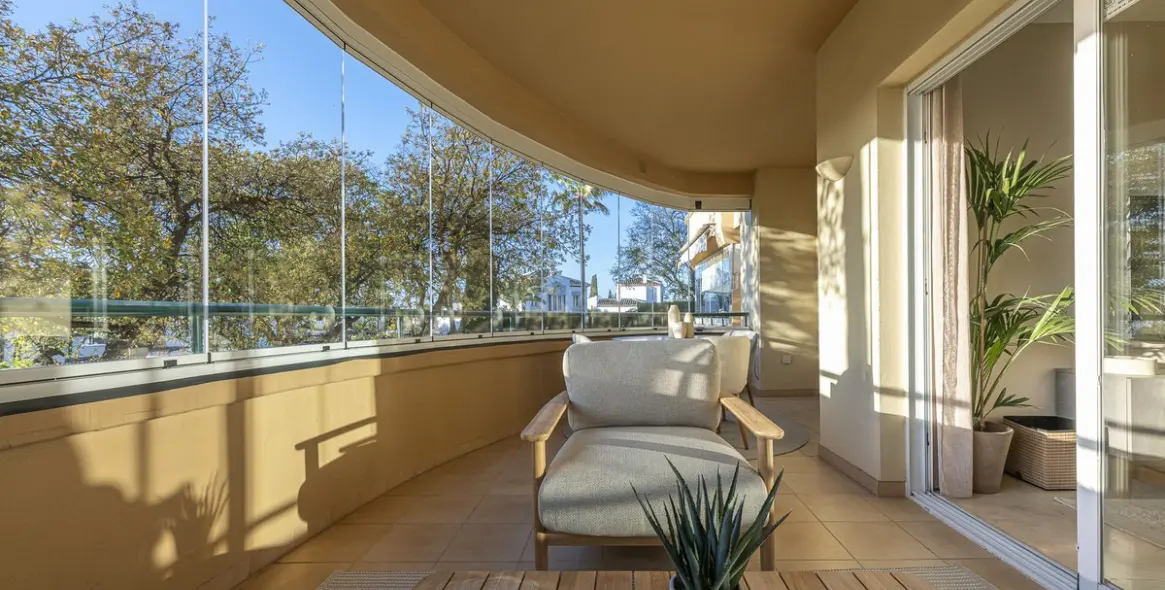 Продажа апартаментов на среднем этаже в Elviria 6