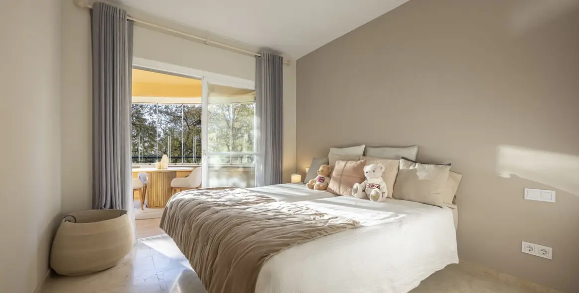 Продажа апартаментов на среднем этаже в Elviria 12