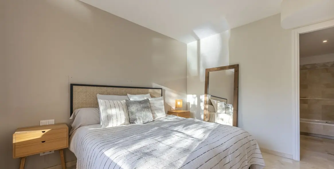 Продажа апартаментов на среднем этаже в Elviria 15