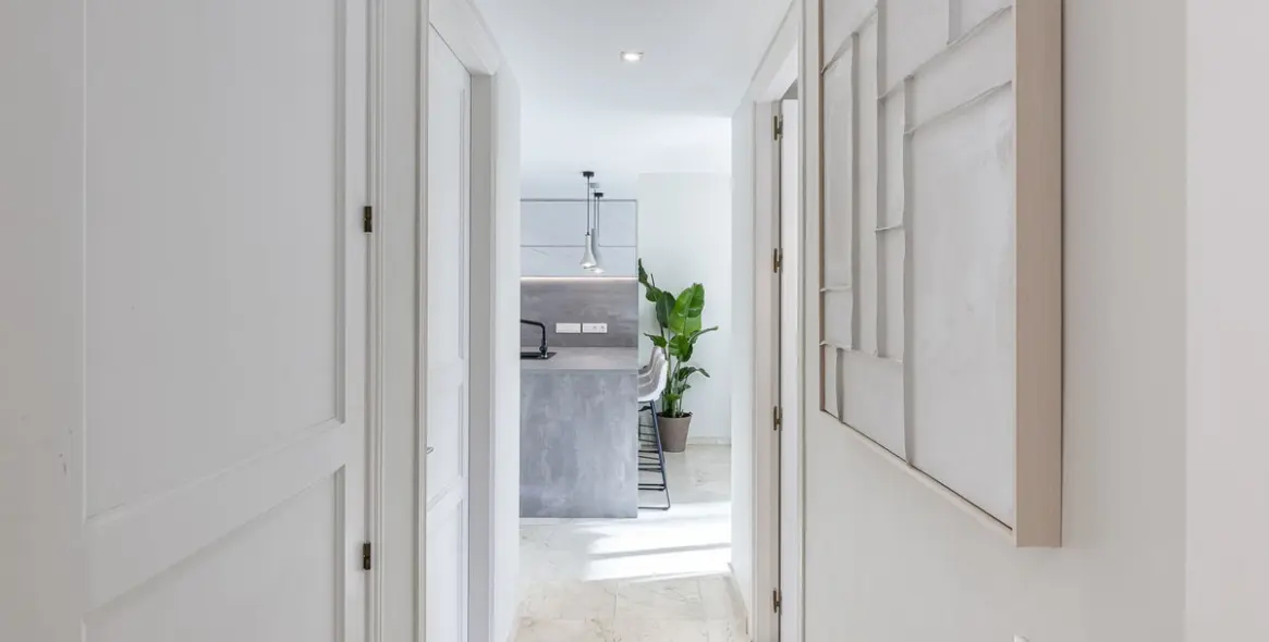 Продажа апартаментов на среднем этаже в Elviria 17