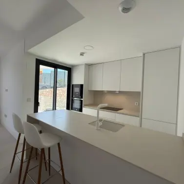 Sale of middle floor apartment in Fuengirola