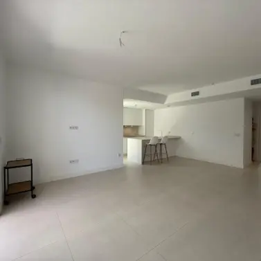 Sale of middle floor apartment in Fuengirola