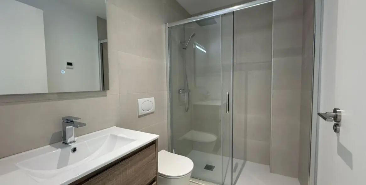 Venta de apartamento en planta media en Fuengirola 30