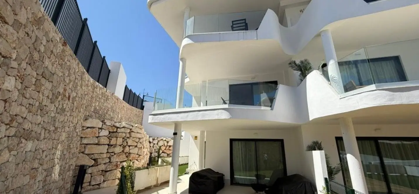 Venta de apartamento en planta media en Fuengirola 3
