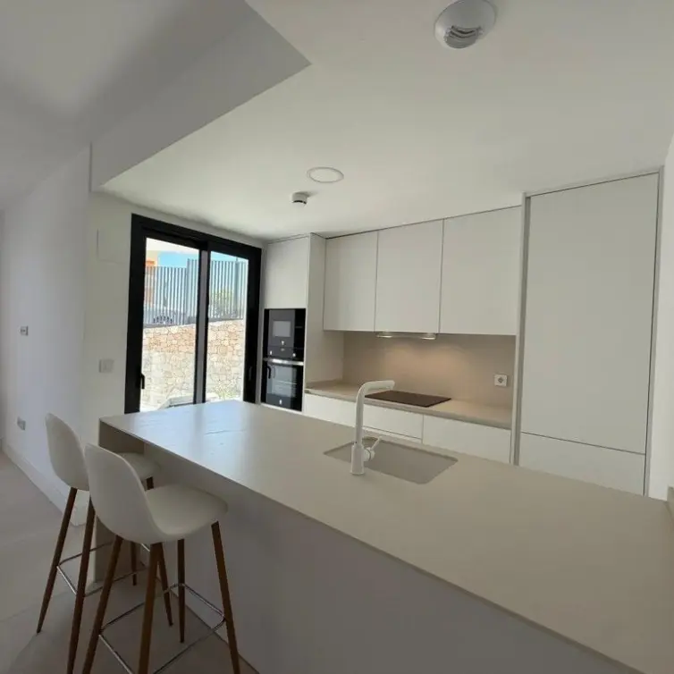 Venta de apartamento en planta media en Fuengirola