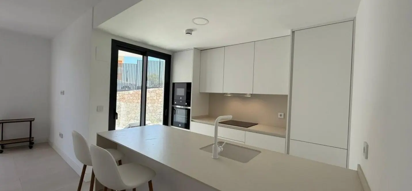 Venta de apartamento en planta media en Fuengirola 4