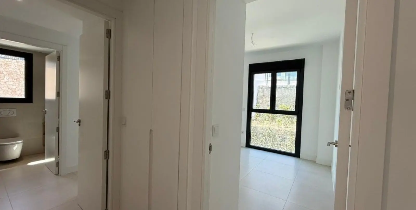 Sale of middle floor apartment in Fuengirola 17