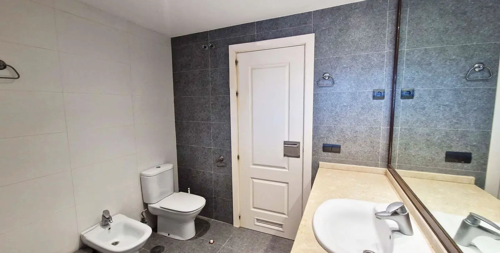 Продажа апартаментов на среднем этаже в Benalmadena Costa 16