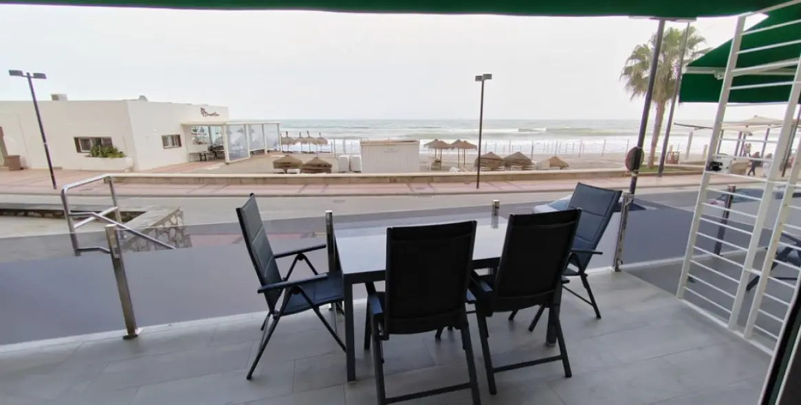 Sale of ground floor apartment in Fuengirola 1