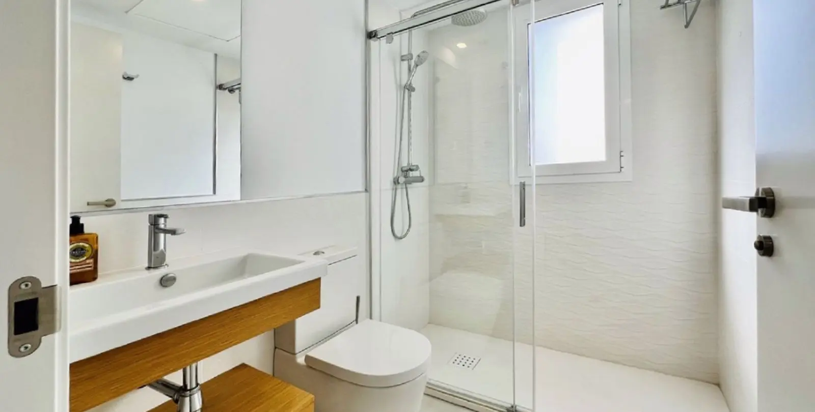 Sale of penthouse in Altos de los Monteros 20