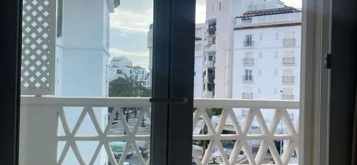 Продажа апартаментов на среднем этаже в Puerto Banús 2