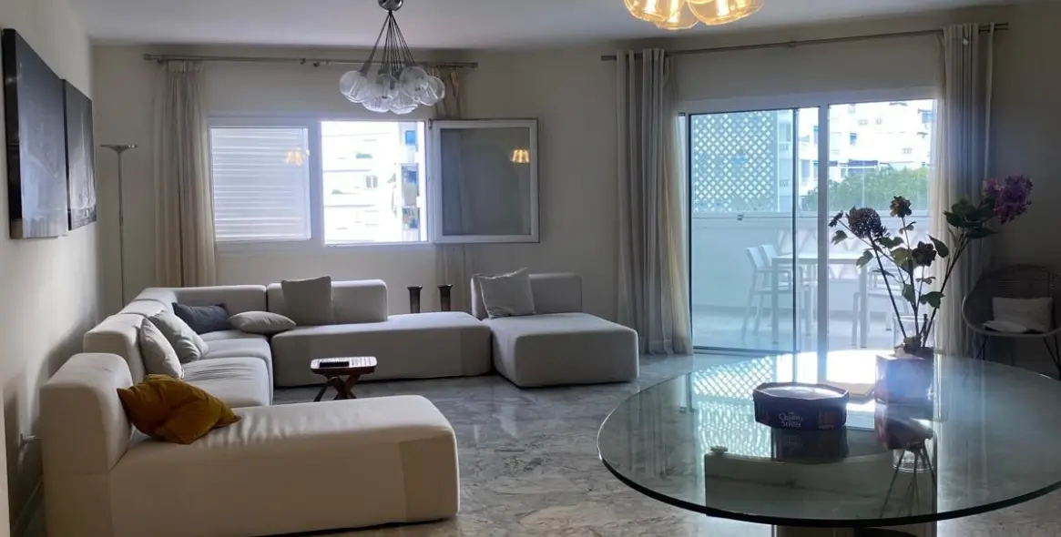 Продажа апартаментов на среднем этаже в Puerto Banús 5