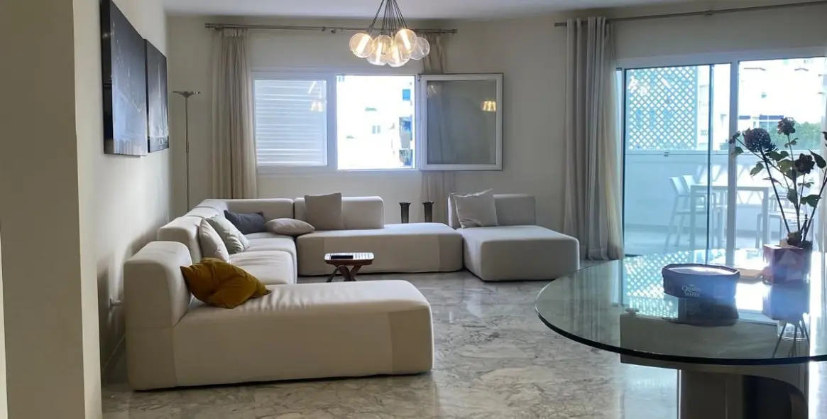 Продажа апартаментов на среднем этаже в Puerto Banús 6