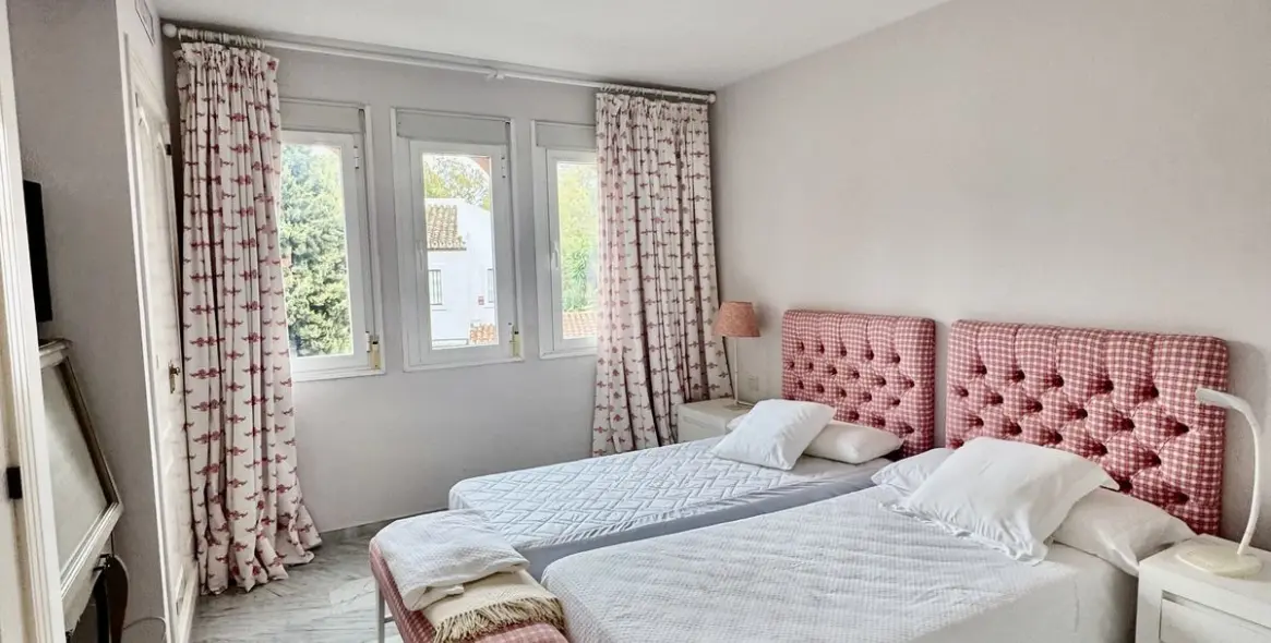 Продажа двухуровневого пентхауса в Guadalmina Baja 8