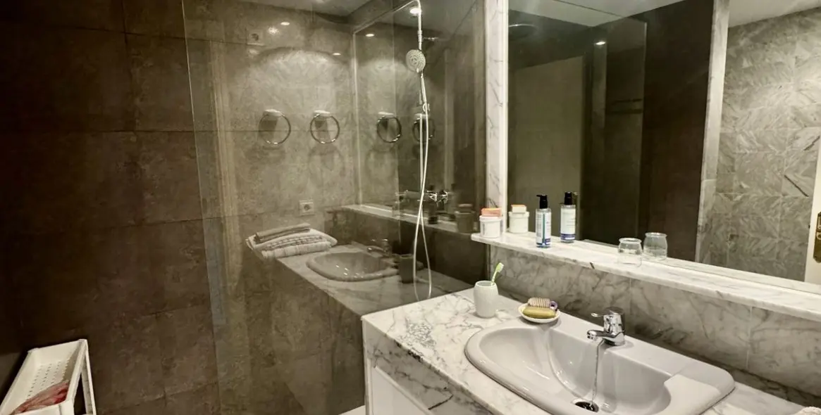 Продажа двухуровневого пентхауса в Guadalmina Baja 9