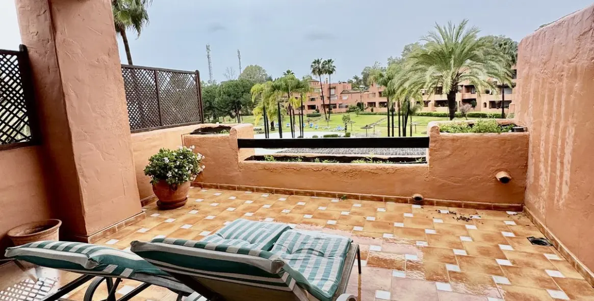 Продажа двухуровневого пентхауса в Guadalmina Baja 15