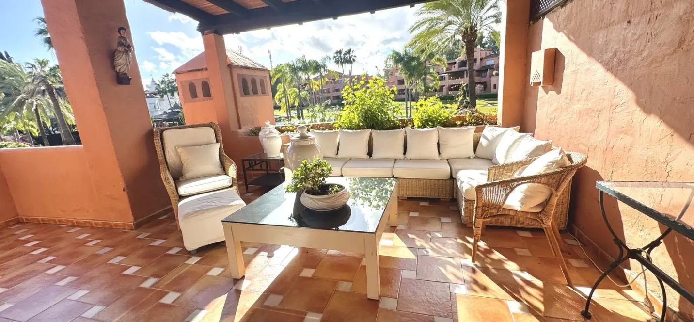Venta de ático dúplex en Guadalmina Baja 3