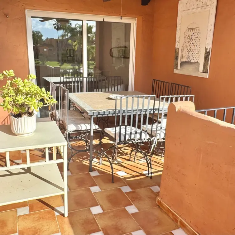 Venta de ático dúplex en Guadalmina Baja