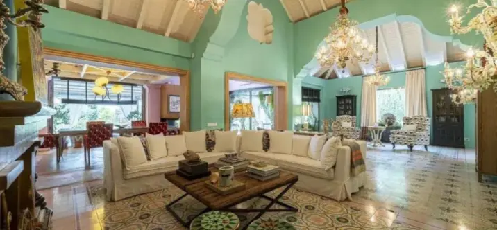 Venta de villa independiente en Marbella 1