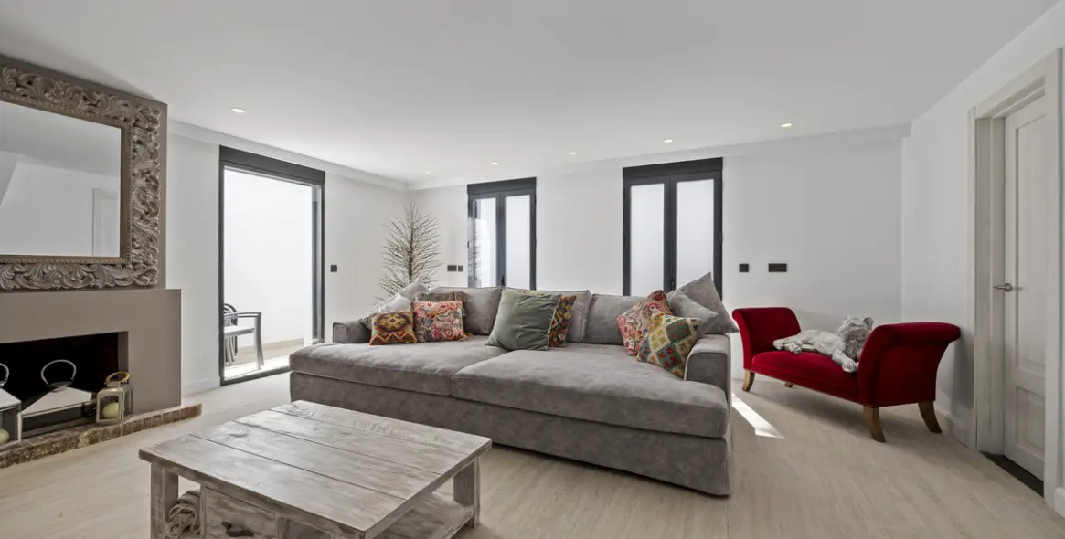 Sale of detached villa in Guadalmina Alta 8