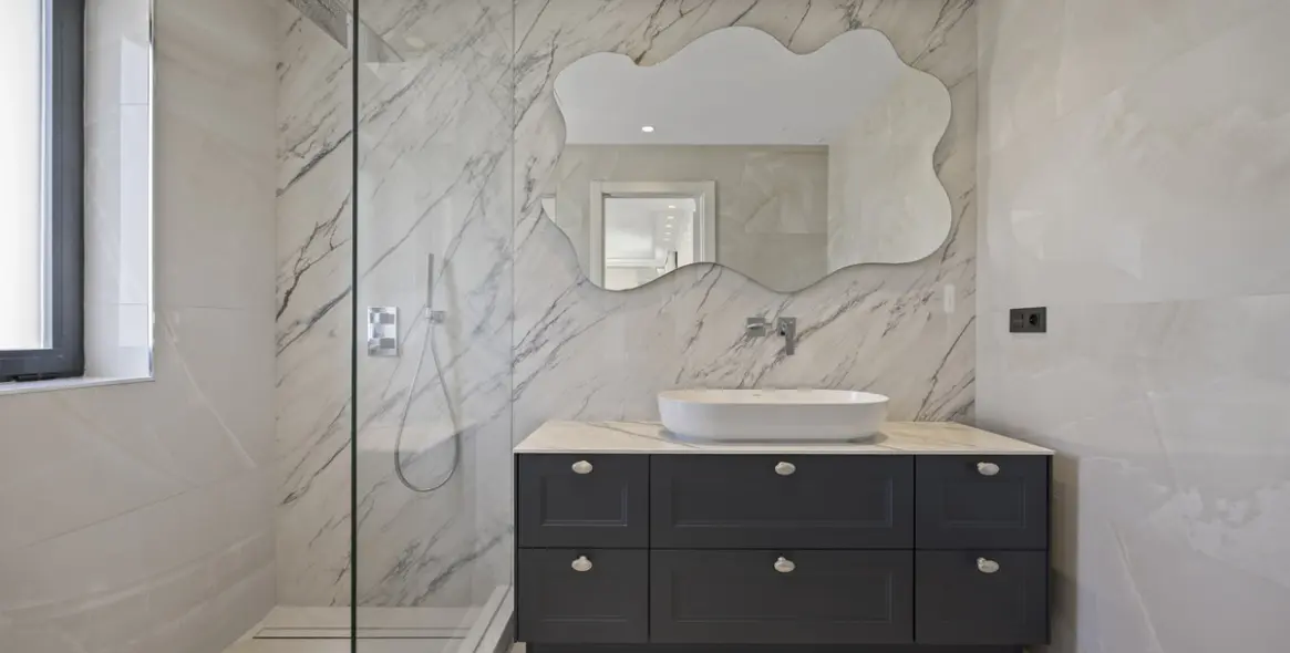 Sale of detached villa in Guadalmina Alta 32