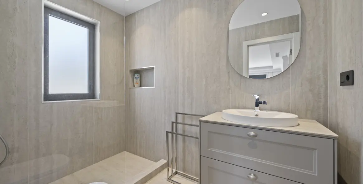 Sale of detached villa in Guadalmina Alta 35