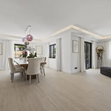 Venta de villa independiente en Guadalmina Alta