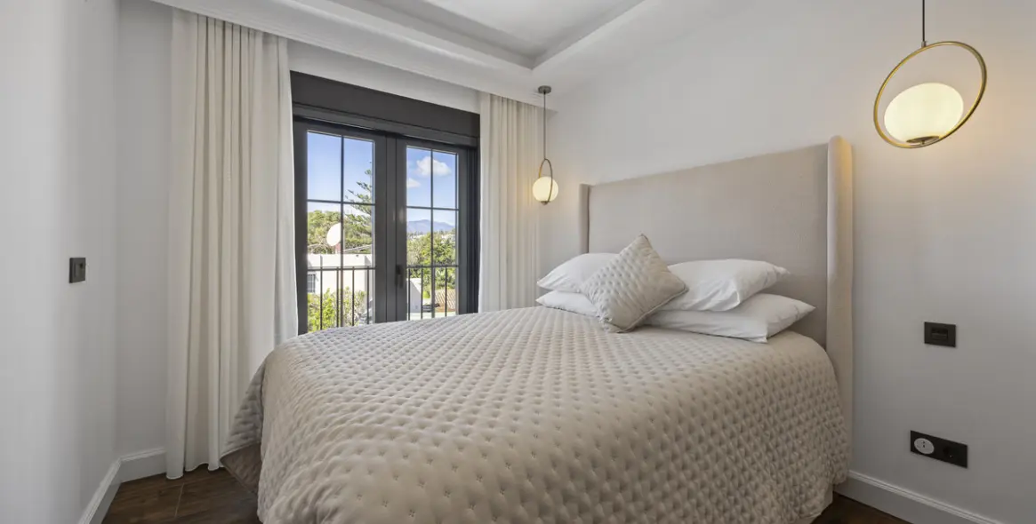 Sale of detached villa in Guadalmina Alta 34